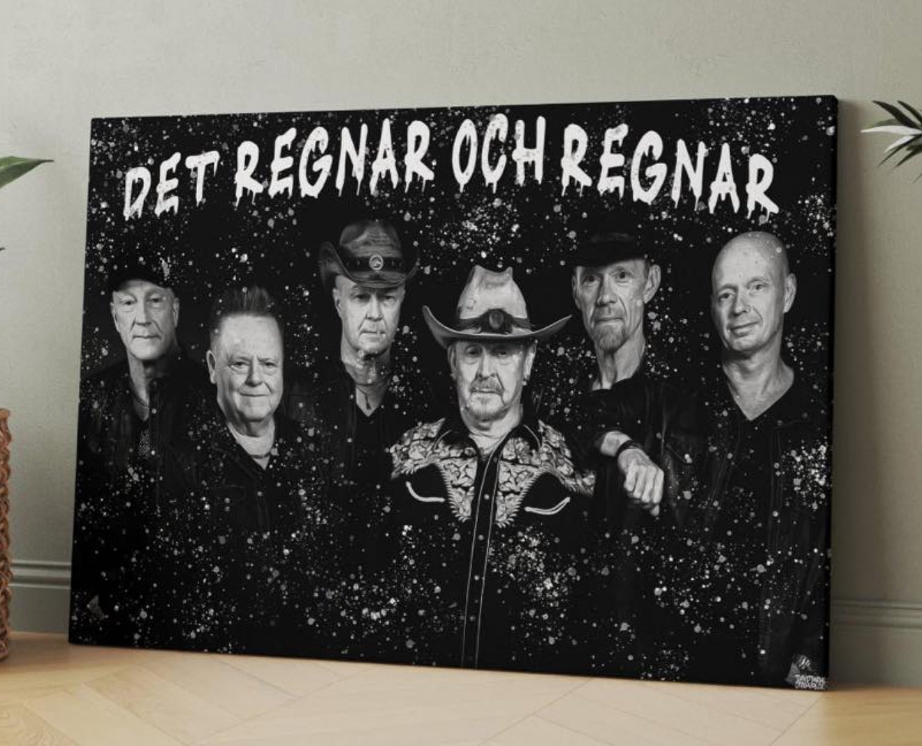 DET REGNAR OCH REGNAR